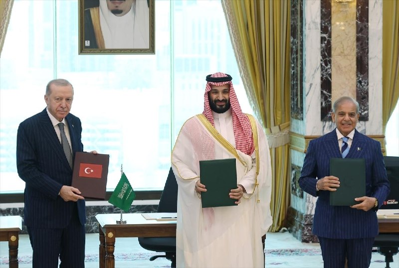 🇸🇦🇵🇰🇹🇷תמונה של סיום מזכר ההבנות של מכה במרכז העולם האסלאמי