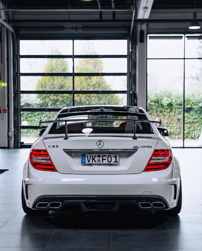Mercedes C63 Black Series 6