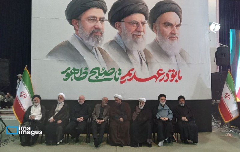 خبرگزاری ایرنا: 🎥حضور مردم و مسئولان در مراسم چهلمین روز تدفین «آقای شهید ایران» #با_تو_در_عهدیم_تا_صبح_ظهور ❌پخش زنده ( tv.irna.ir ) @I