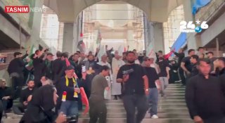 🇮🇱 בקריאות "מוות לאמריקה" ו"מוות לישראל": נציגי החות'ים מגיעים לאירועים הלווייתו של עלי ח'אמנאי בטהראן.