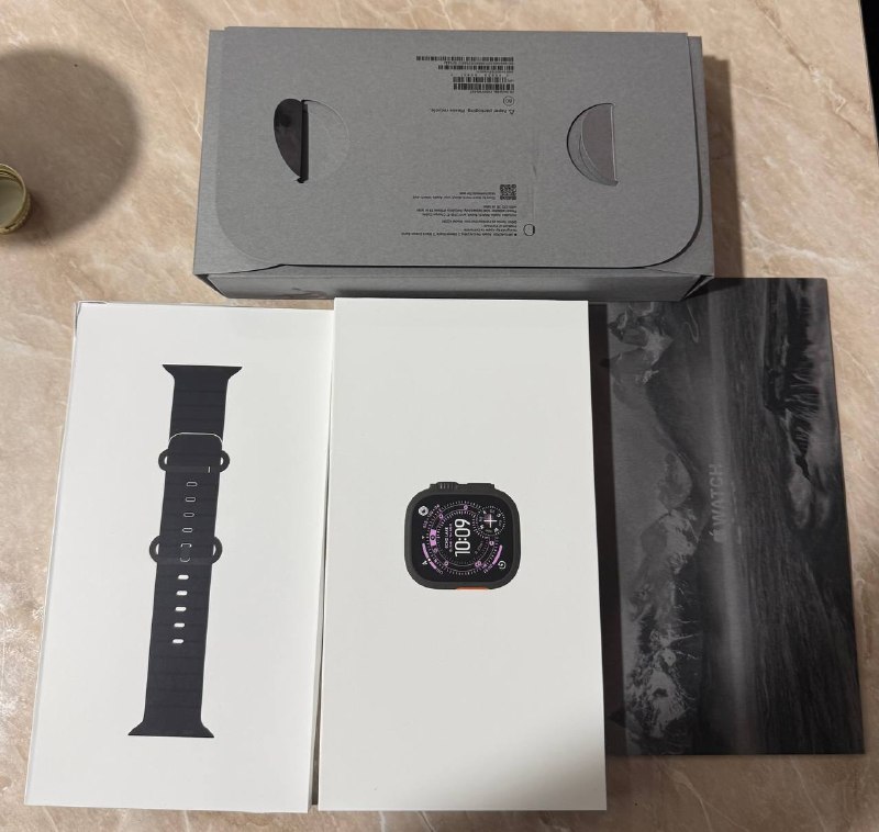 Apple Watch Ultra 3 49 мм, черный титановый корпус с черным ремешком Ocean, производство США. Абсолю — фото 1