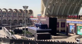 המוני אדם ליוו את ארונו של נשיא איראן ראיסי במוסלה של האימאם ח'ומייני