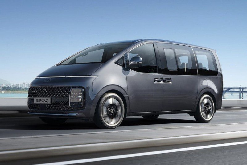 Минивэн Hyundai Staria получил новую гибридную версию