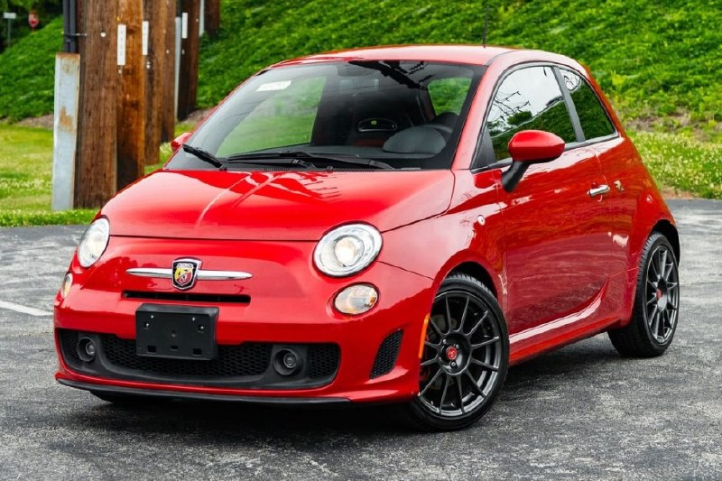 Сегодня мы хотим поговорить о редком экземпляре Fiat 500 Abarth 2013 года с проб