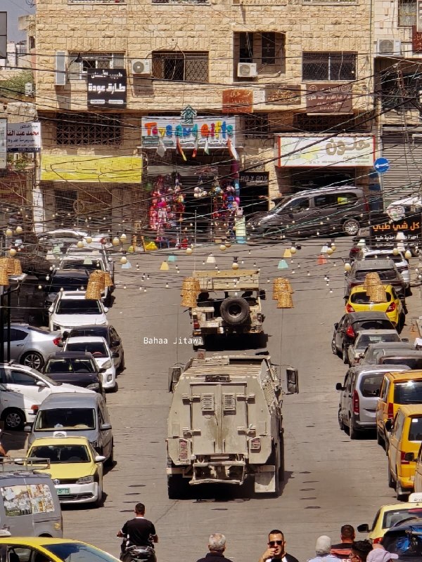 The occupation forces attack the center of Tulkarm.