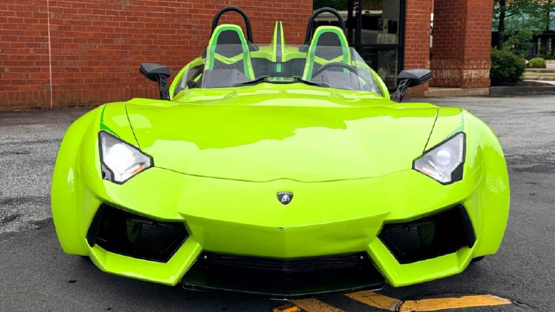 "Это не Lamborghini, но кто-то поверил" — аукционный фейл Slingshot RЗ