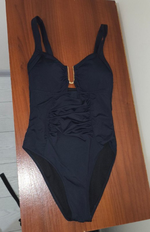 Сдельный/слитный купальник отличного качества, черный. Размер — M. — фото 1