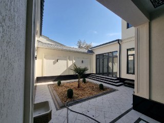 SROCHNI.Chilonzor Dómbirobod  2 sotik uchastka sotiladi
