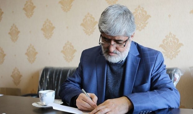 پوستین سیاست: نامه علی مطهری به پزشکیان: دولت درباره حجاب بی‌تفاوت نباشد / برخی سخنان شما ناخواسته موجب رواج بی‌حجابی شده / برخورد با 