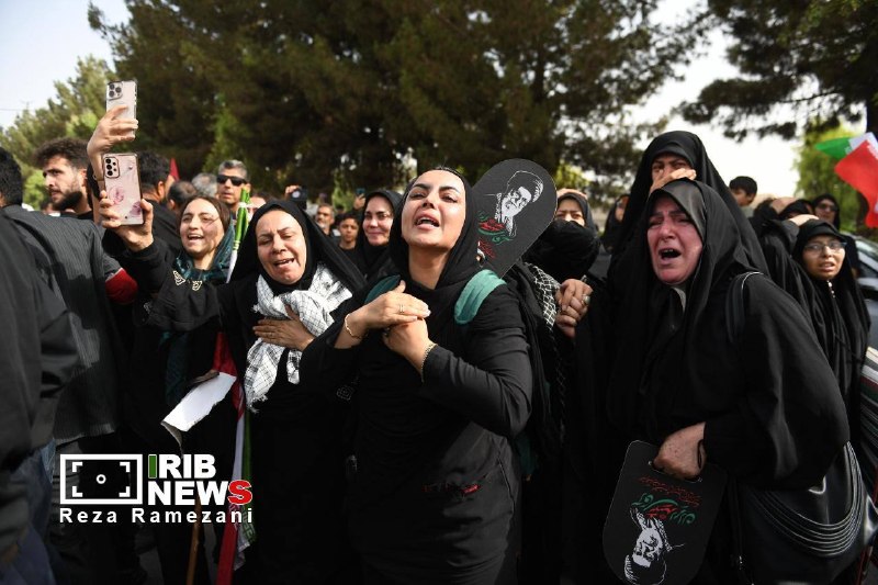 📸 פרידה היסטורית מהמנהיג ההרוג; קבורה מג'מקראן למקדש הזראת מסומה (PBUH)