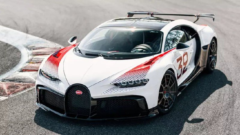 Bugatti сделала уникальный гиперкар Chiron Pur Sport