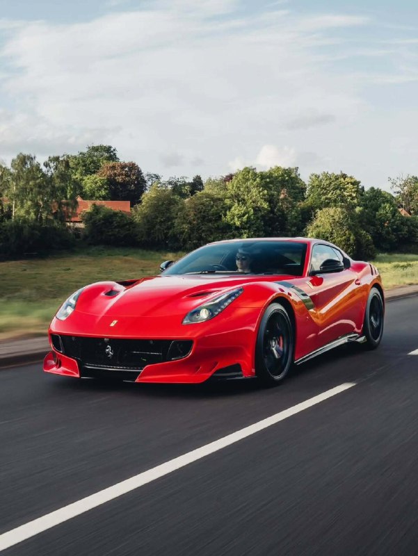 Ferrari F12tdf