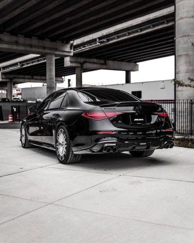Mercedes benz s class (w223) Brabus 8