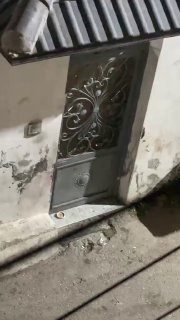 דחוף: כוחות הכיבוש עוצרים את הפלסטיני מוחמד ג'מיל עמאר, ומפוצצים חלקים מביתו במהלך ההסתערות על מחנה קלנדיה…