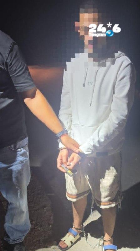 🇮🇱 Itay Gal-on. Netivot police officers from the Negev region arrested a known criminal on suspicion of placing a bomb in a vehicle that exploded earlier today in Netivot. As a result of the explosion, 4 people were injured. First publication.