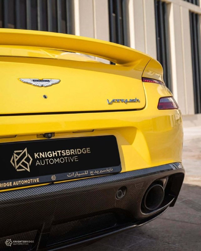 Aston Martin Vanquish 9