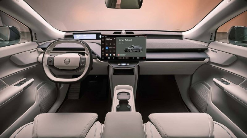 Volvo представила новый EX60 3