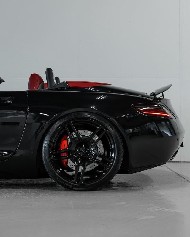 SLS AMG Roadster 4