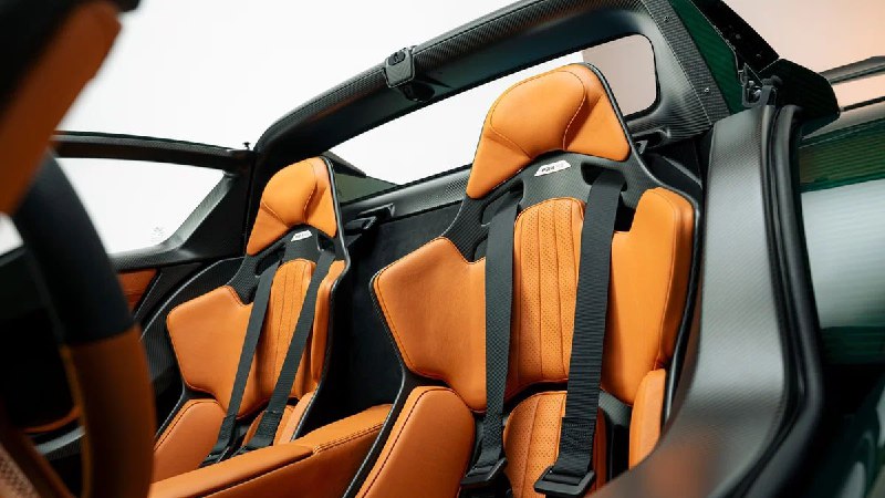 Donkervoort представила P24 RS — свой самый экстремальный спорткар с тарга-кузовом из алюминия и кар 4