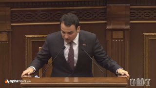 הגירעון המסחרי של ארמניה הגיע למקסימום היסטורי: קראפטיאן ראש סיעת "ארמניה החזקה" נרק קראפטיאן באסיפה הלאומי…