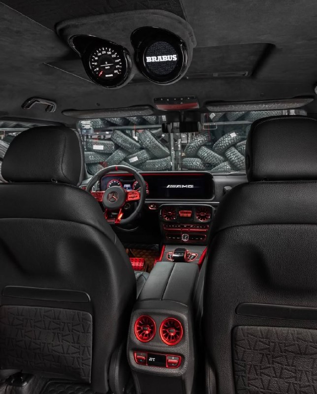 Mercedes-Benz G63 6