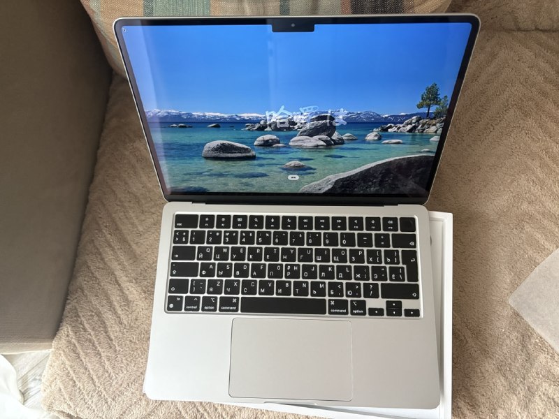 Apple Macbook Air 13» M3 16/512 Gb Silver — фото 1