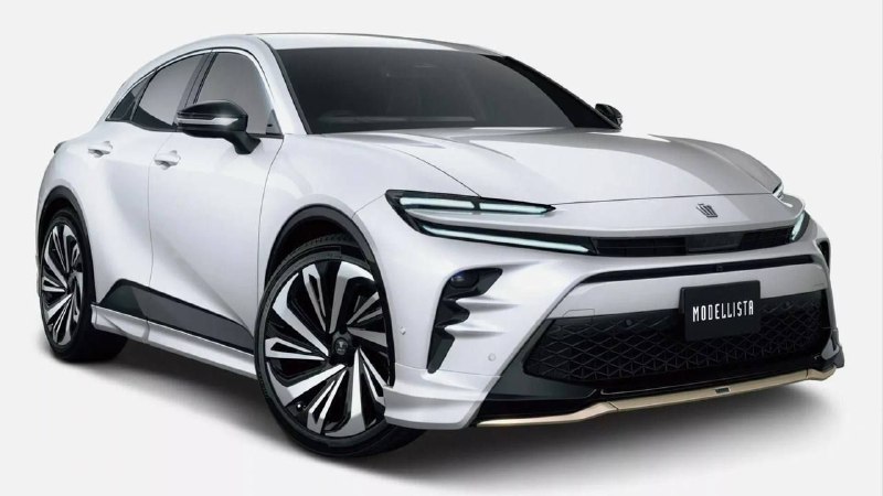 Тюнеры из Modellista разработали для новой Toyota Crown Sport обвес и сумку-подушку 3