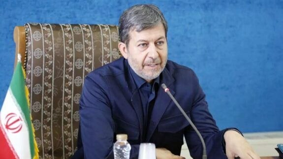 صاحب نیوز | اخبار اصفهان: 🔴 جبهه فرهنگی امروز دست‌کم از جنگ نظامی ندارداستاندار اصفهان:🔹 امروز درگیر یک جنگ همه‌جانبه هستیم و جبهه فرهنگی آن دست‌ک