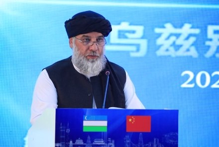 مطالعات افغانستان: خواست نورالدین عزیزی بر ایجاد دهلیزهای جدید ترانزیتی با آسیایمیانه و چیندر نشست بازرگانی سرخاندریا-چین در ترمذ اوزبیکس