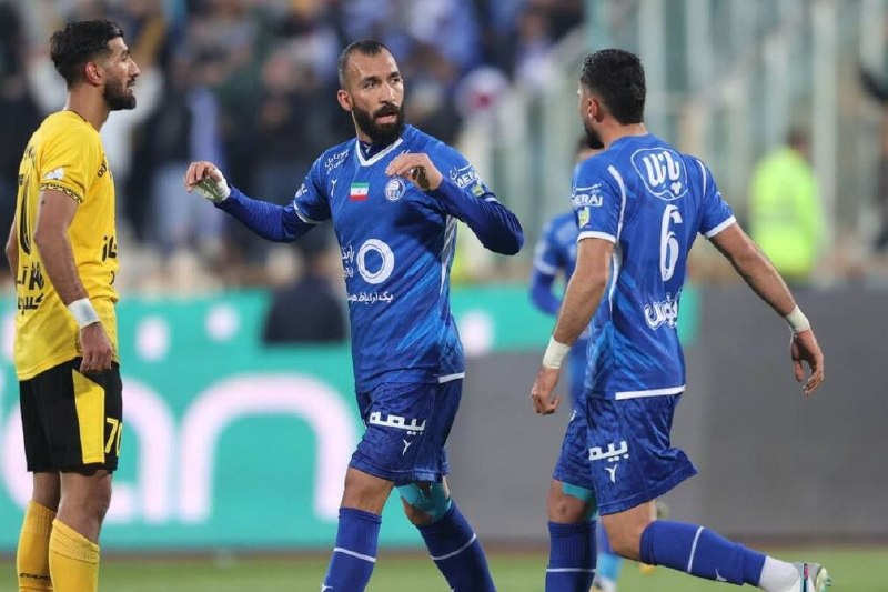 فوتبالی | Footballi.net: ⚽️⚽️گلهای برتر استقلال به سپاهان؛ پیتزا مخلوط❕ (ویدیو) استقلال در هفته سوم از سپاهان میزبانی می‌کند. آبی‌ها در ۴۹ رویارو