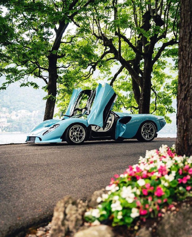 De Tomaso P72 8