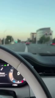 Адам Кадыров опубликовал видос, в котором выезжает на встречку, превышая скорость.На видос, размещенный в инсте, обратило внимание издание «Вёрстка». На видео Адам Кадыров за рулем автомобиля разгоняется до 112 км/ч при ограничении 50 км/ч в населенном пун