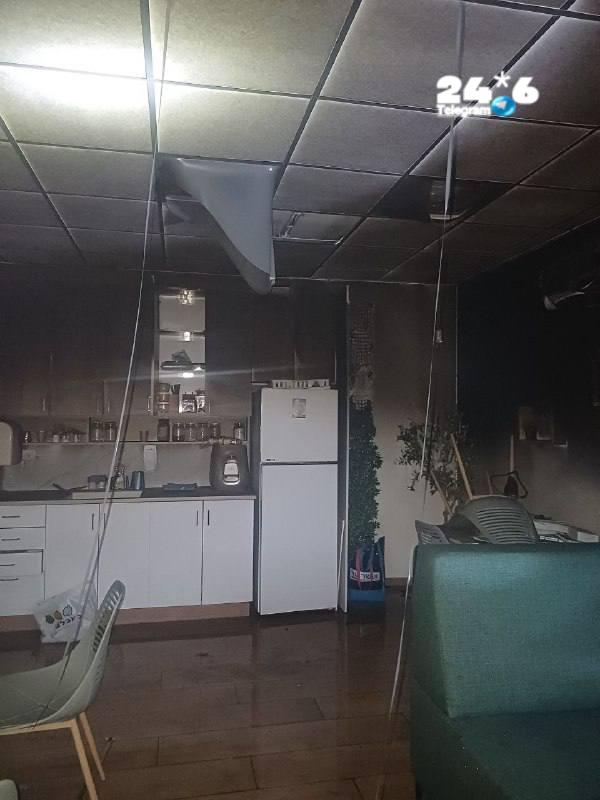 🇮🇱 שרפה פרצה בבית הספר "פאר עם" בחדרה, לא היו נפגעים או לכודים.