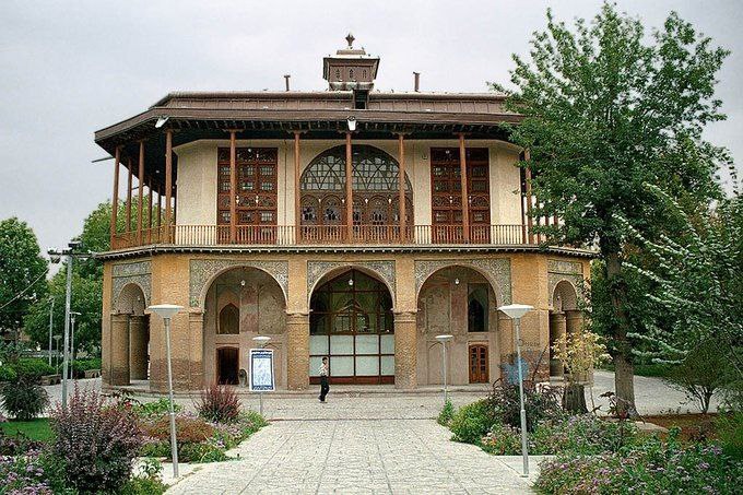 شهر هوشمند: امروز ۹ شهریور روز قزوین است.شهری که در دوران صفوی ۵۷ سال پایتخت بودهشهر بزرگترین کاروانسرای سرپوشیده شهر آب انبارهاشهر