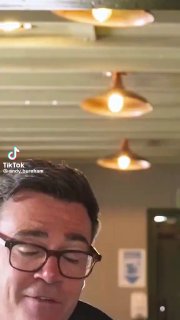 יש ויכוח על האופן שבו אנדי ברנהאם "מתאמץ להיראות כמו בחור נורמלי". עם זאת, דמיינו כל מנהיג מפלגה בולט אחר ש…