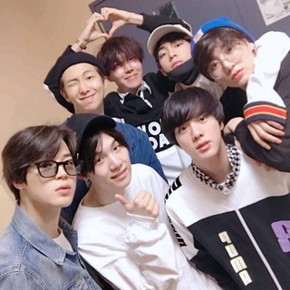 𝙾𝚗𝚕𝚢 𝙱𝚃𝚂 𝙵𝚊𝚌𝚝𝚜💫💜 Telegram Group Link