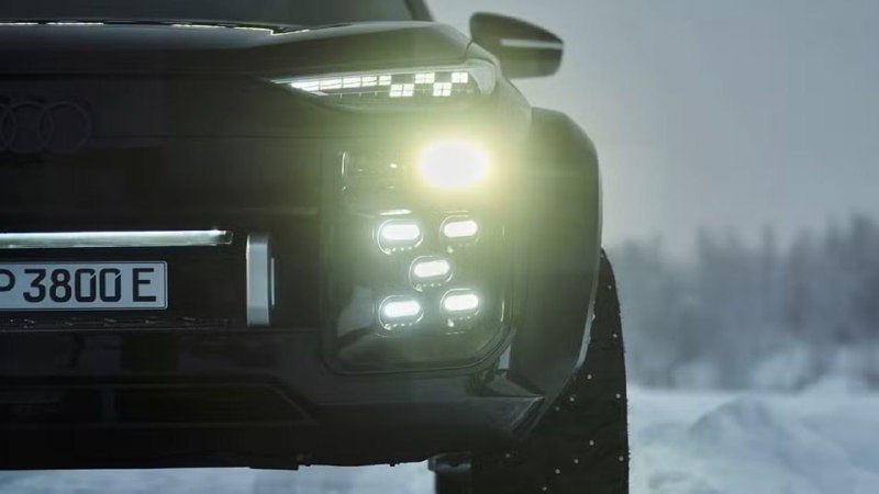 Audi показала экстремальный внедорожник Q6 e-tron Sportback 2