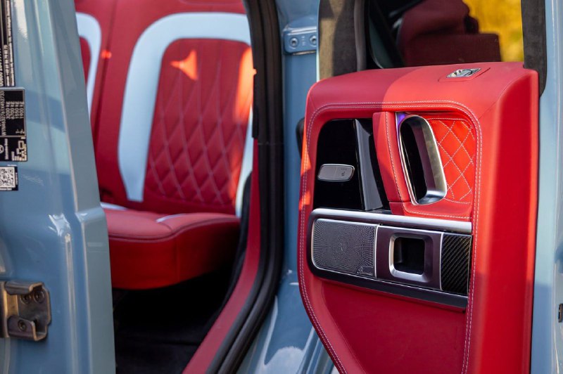 Кабриолет Mercedes-AMG G 63 за безумные 1,2 млн евро 7