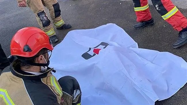 עגלה נופלת מגובה 40 מטר דובר מחלקת החירום של מחוז טהראן דיווח על אירוע של נפילה של עגלה מגובה של כ-40 מטרים.