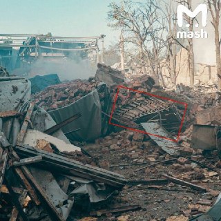 Украинское СМИ случайно подтвердило обоснованность ночного удара ВС РФ по киностудии имени Довженко в Киеве, где, как выяснилось, работал цех по производству дронов. Журналисты выложили фото с места удара — среди обломков заметили крылья БПЛА FP-2. Вскоре 