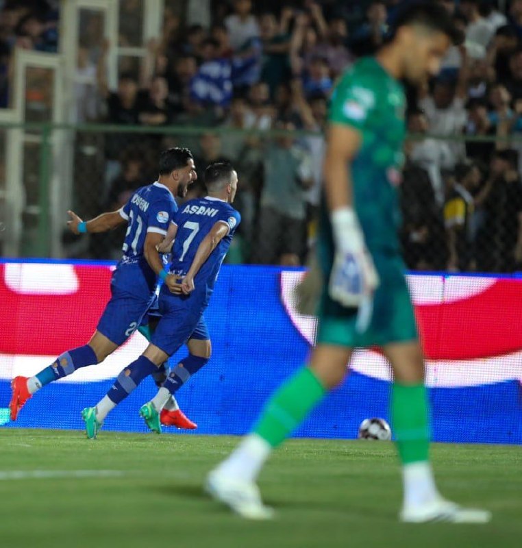 قاراجابایجان: 🔵 پایان نیمه نخست | استقلال 2 - سپاهان 0《 @TR_1970_FC2 》