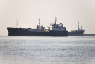 Иран полностью перекрыл Ормузский пролив после разрыва контактов с США. Свыше 340 кораблей ждут возможности пройти проливИранские власти полностью перекрыли Ормузский пролив — за последние сутки через него не удалось пройти ни одному кораблю, обратила вним