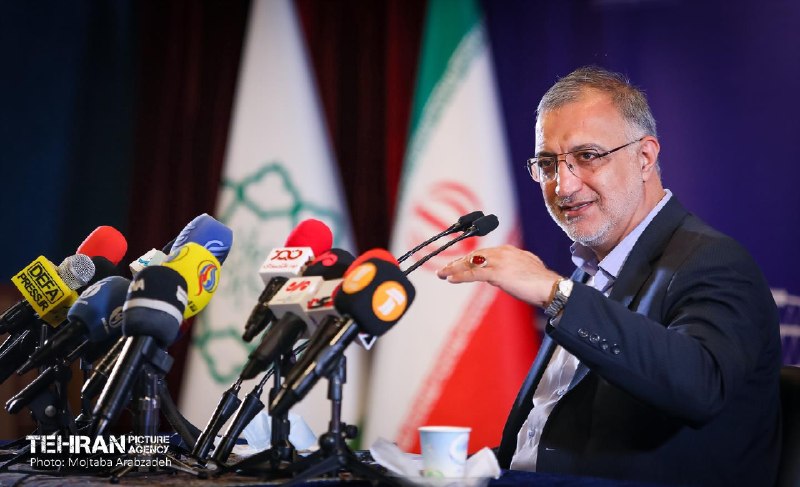 دیده بان شهر: 🔶 زاکانی: پیشبینی درآمد امسال کشور در بدبینانهترین حالت ۴۹ میلیارد دلار است، در حالی که سال ۹۹ کشور با ۳۸.۸ میلیارد دل