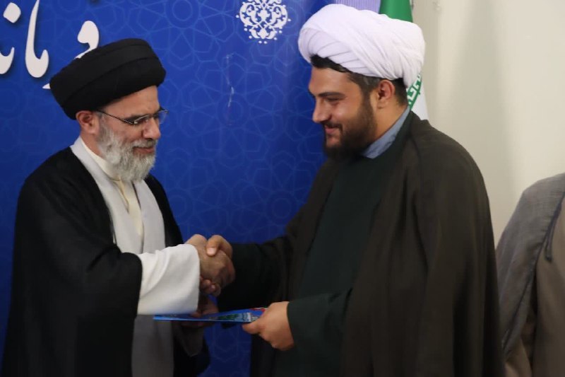 کانال فرهنگیان ایران زمین: حجت الاسلام والمسلمین حاج آقا حسین داوری به عنوان رئیس جدید اداره تبلیغات اسلامی شهرستان جلفا معرفی شدآئین تودیع و معارف