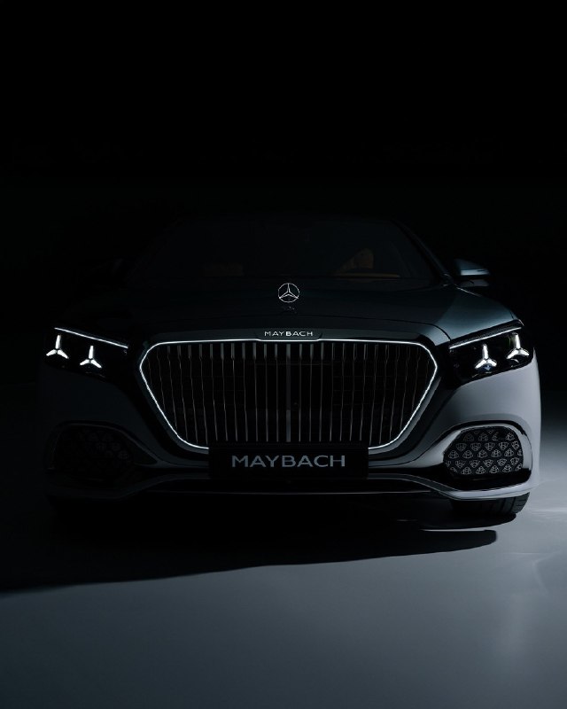 Обновлённый Maybach S-Class стал ещё более люксовым — теперь у него подсвечивается буквально всё: от 9