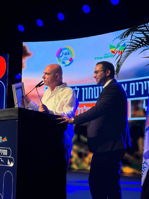 יו"ר פורום קו העימות, משה דוידוביץ', העניק לשר הנגב, הגליל והחוסן הלאומי את האות היוקרתי: ״הלוואי וכל השרים…