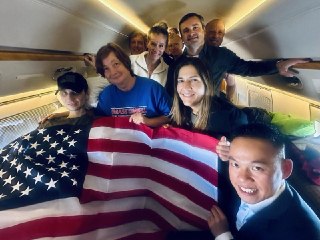 Российские власти освободили бывшего морского пехотинца США Роберта Гилмана, находившегося в заключении в Воронеже с 2022 года, он уже летит в США, пишет Reuters со ссылкой на неназванных американских чиновников.  По данным агентства, Белый дом и Госдепарт