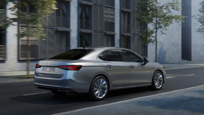Новая Skoda Superb - консервативна от и до 4