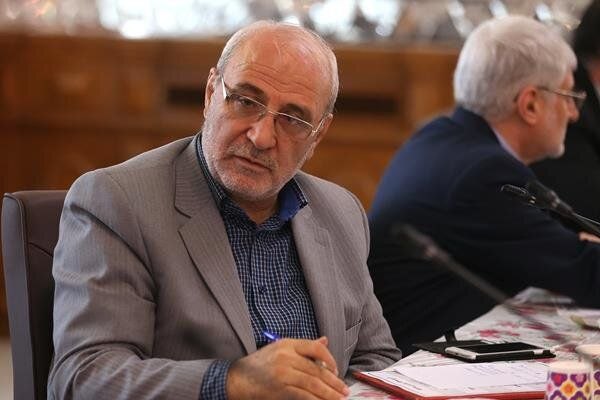 بولتن نیوز: حاجی دلیگانی در گفتگو با بولتن نیوز:ولنگاری و برهنه‌نمایی از سوی اتباع خارجی غیرقابل قبول است/ باید برخورد جدی شودنایب ر