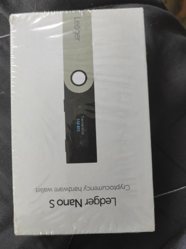 Новый аппаратный криптокошель Ledger